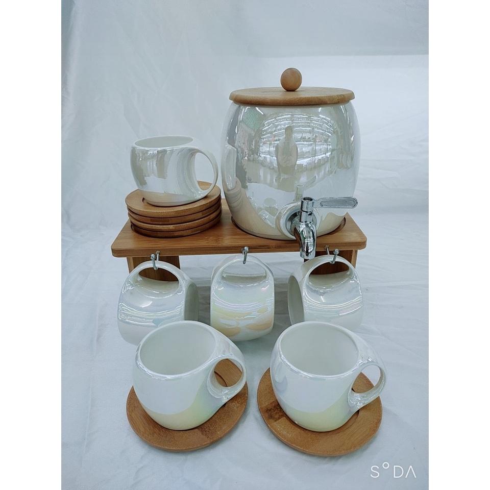 BỘ BÌNH TRÀ BOM, ĐỰNG NƯỚC UỐNG GỐM SỨ CAO CẤP CÓ VÒI, 6 CỐC VÀ GIÁ ĐỂ BÌNH TRẮNG ÁNH TRAI