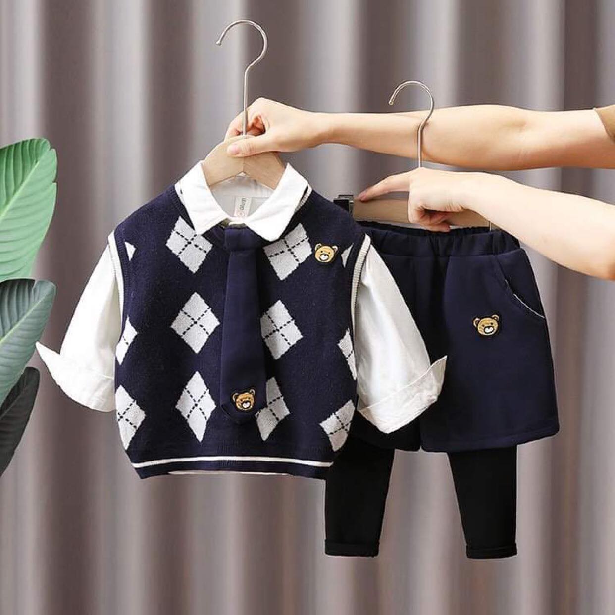 Set đồ bộ 4 món sơ mi trắng gile kèm cà vạt cao cấp cho bé  hàng loại đẹp - set dự tiệc
