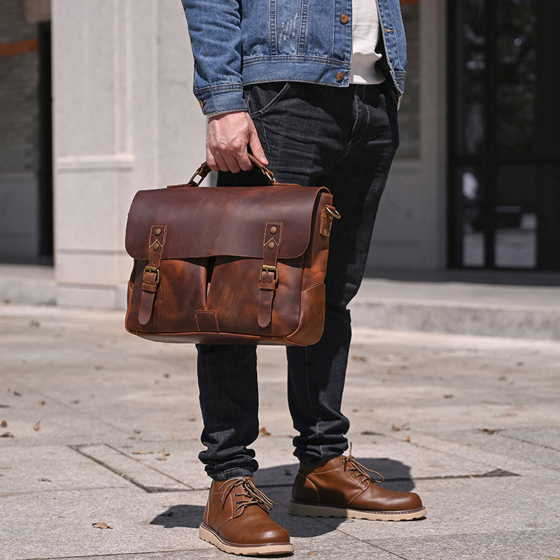 Túi đeo chéo nam DA BÒ THẬT cao cấp phong cách mới – BEE GEE DCN9379