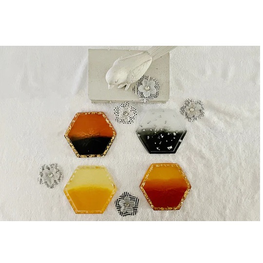 Miếng Lót Đế Ly Nước Singapore Chất Liệu Resin Floral Knots Có Thể Dùng Để Trang Trí