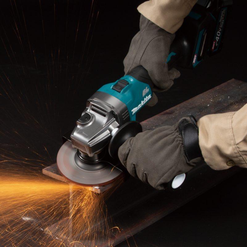 MÁY MÀI GÓC DÙNG PIN 1100W 125MM MAKITA GA005GZ - HÀNG CHÍNH HÃNG