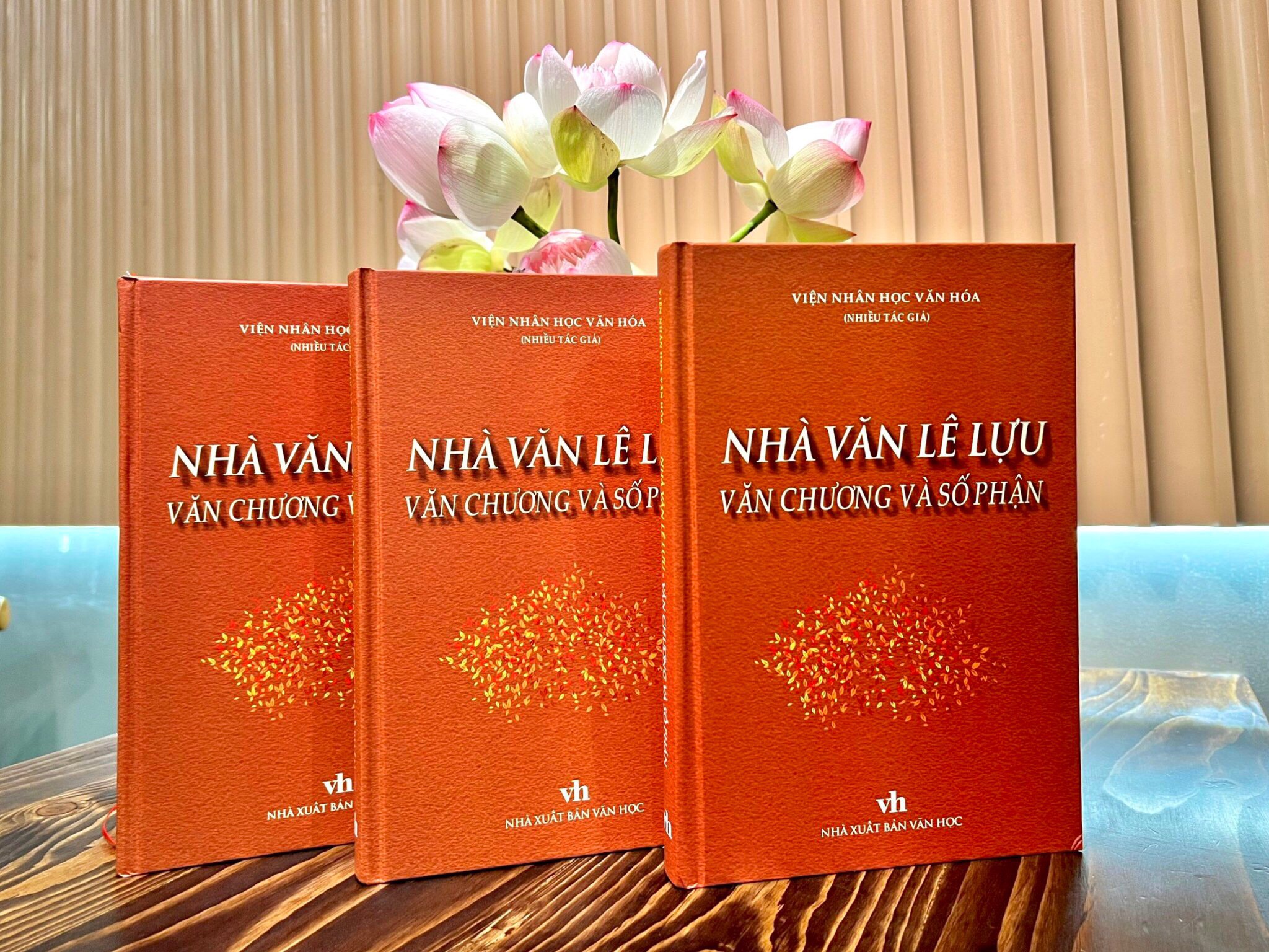 Nhà văn Lê Lựu - Văn chương và Số phận - Sách bìa cứng - Chân dung Phê bình Văn học