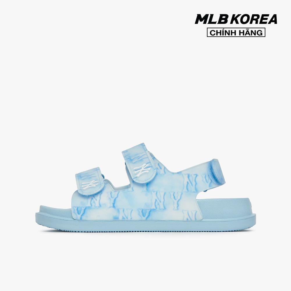 MLB - Giày sandals unisex đế thấp quai ngang Chunky Water Monogram 3ASDCMS33