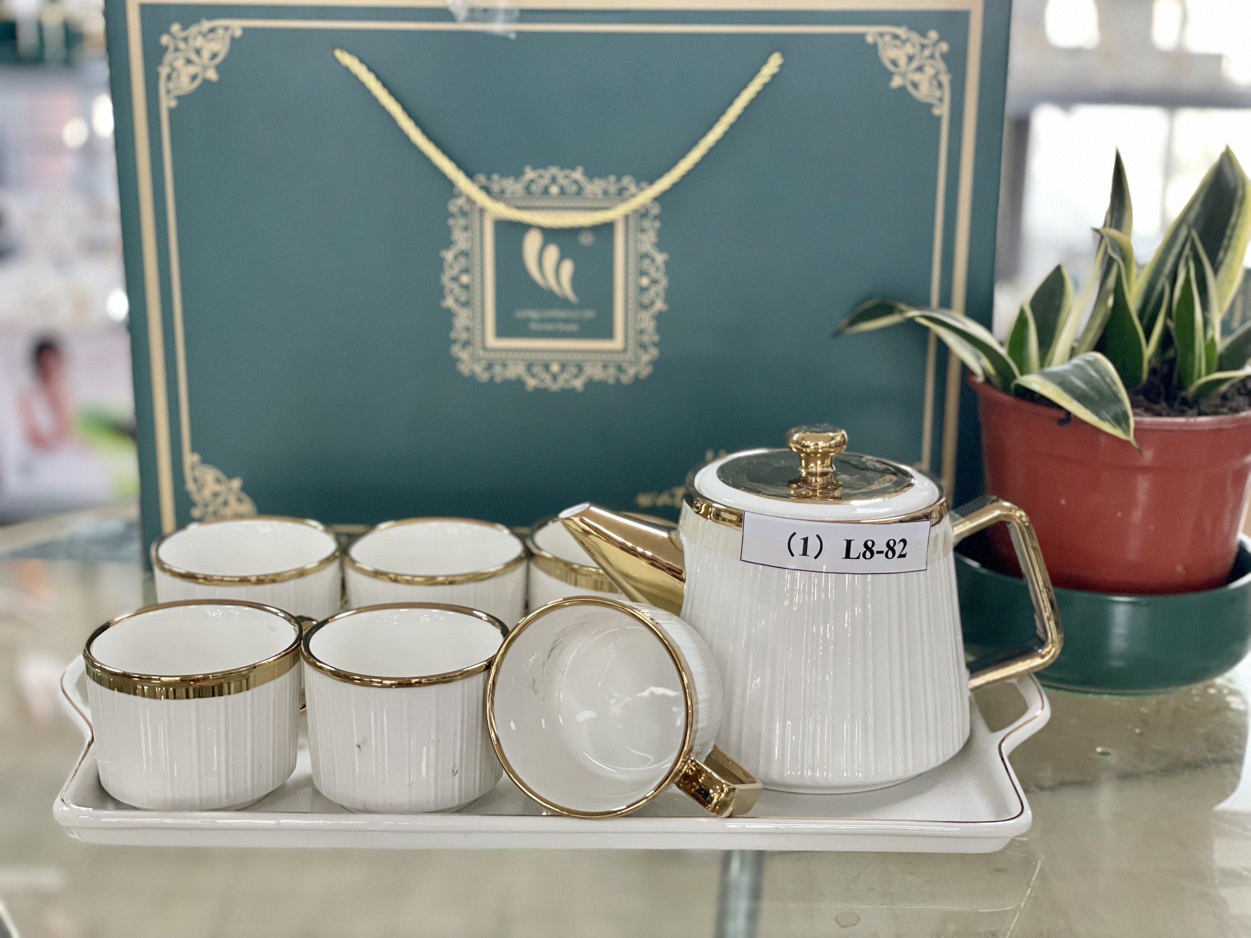 BỘ ẤM CHÉN KÈM KHAY SỨ PHA TRÀ CÀ PHÊ TRẮNG VIỀN VÀNG VÂN TĂM