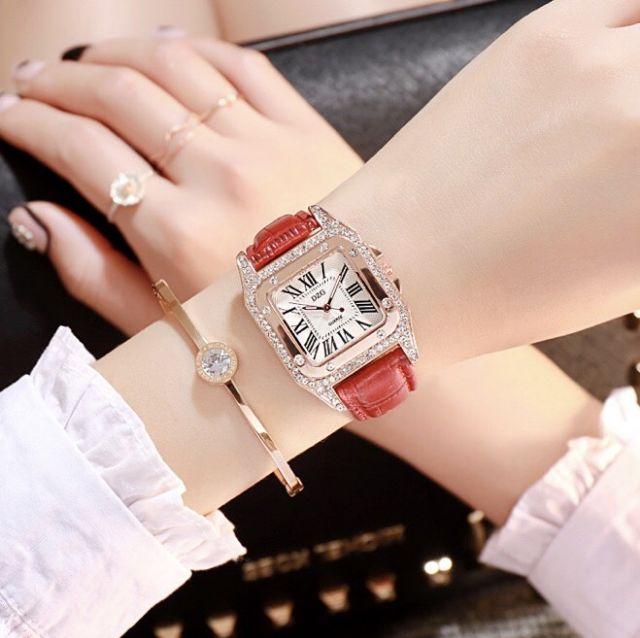 Đồng Hồ Dây Da Mặt Vuông Đính Hột Nữ DZG