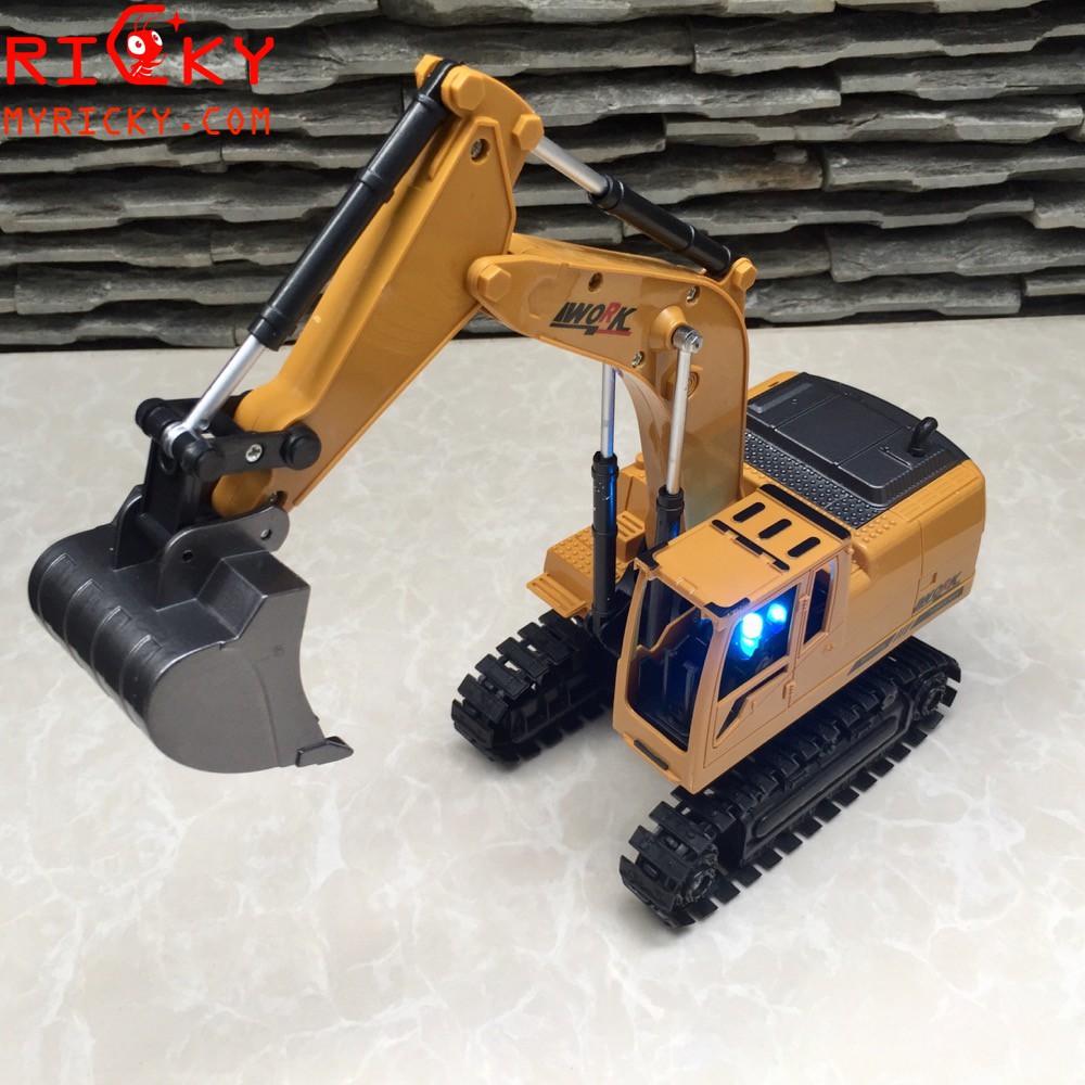Các mẫu xe công trình điều khiển cao cấp