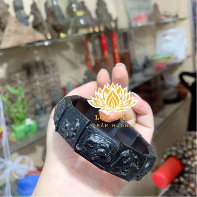 Vòng tay trầm hương 12 con giáp