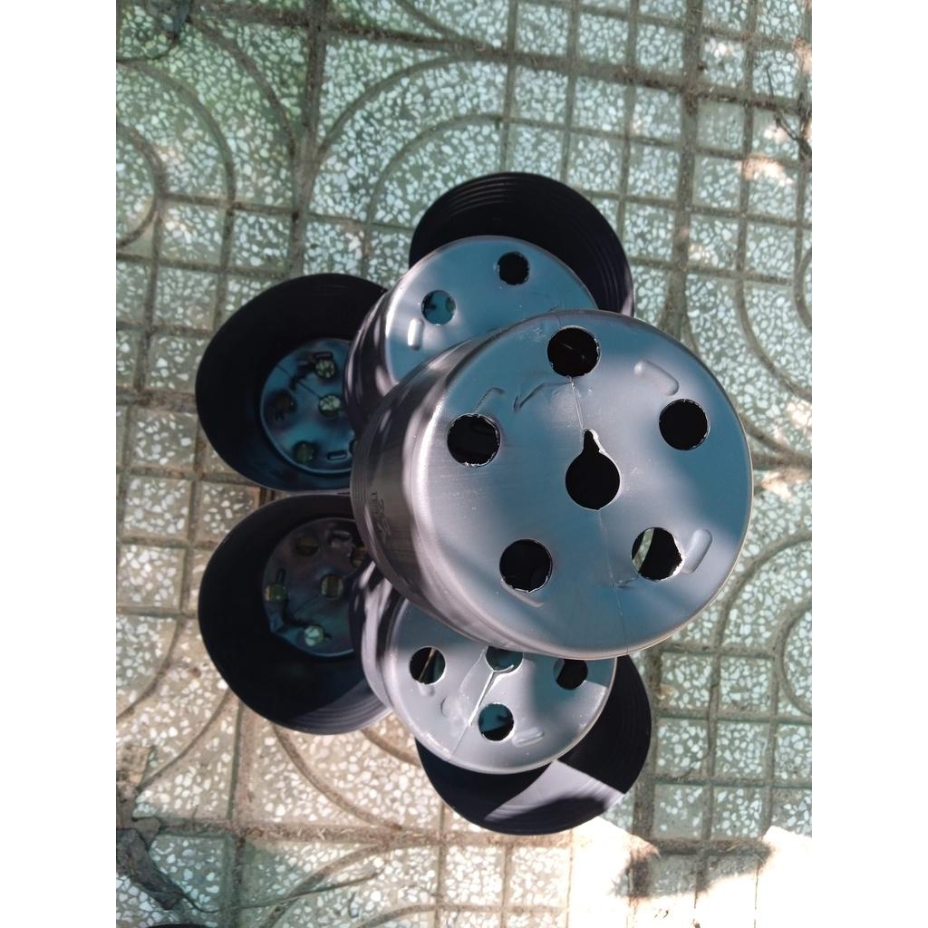 Chậu nhựa đen C6 - Nhựa bóng, dẻo, bền