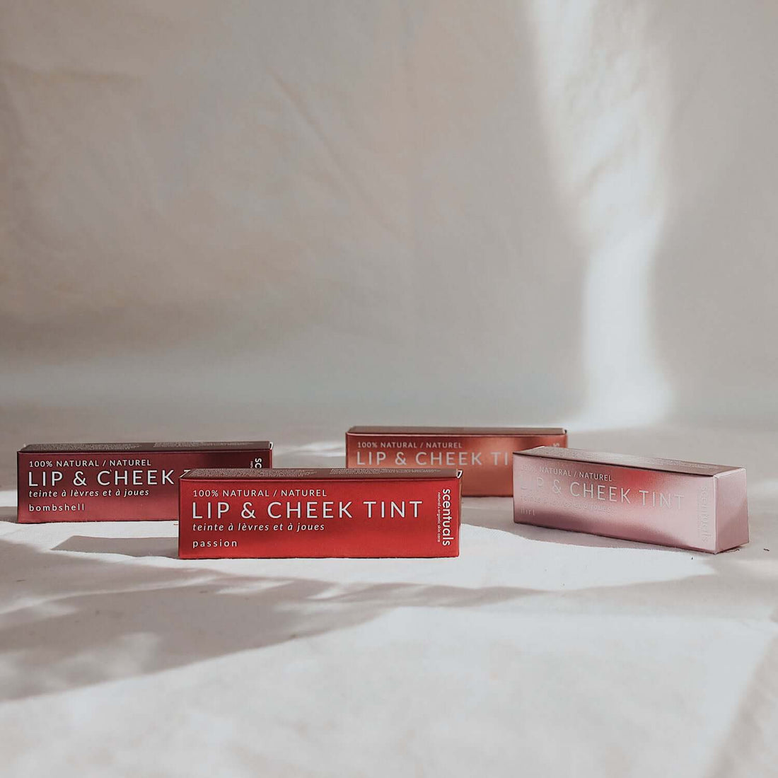 Son Dưỡng Cá Tính Lip Moisturizer Bombshell Scentuals (5g)