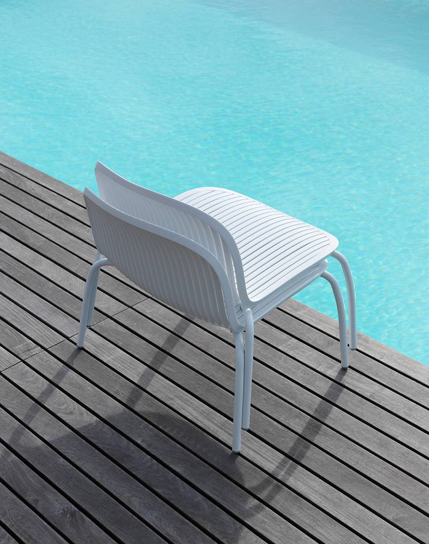 Ghế Hồ Bơi Thư Giãn Ninfea Relax Nardi WC063 - Mặt Nhựa Sợi Thuỷ Tinh Fiberglass Cao Cấp - Khung Chân Hợp Kim Nhôm - Chịu Nhiệt Nắng Mưa Cực Kỳ Tốt