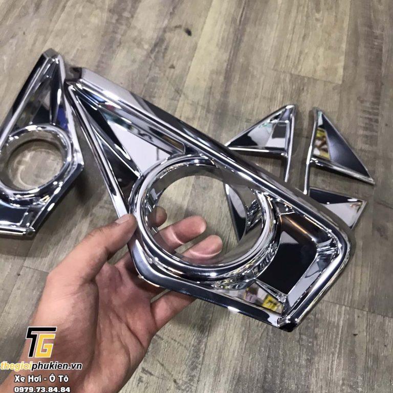 Bộ ốp trang trí đèn gầm Toyota Veloz mạ Crom
