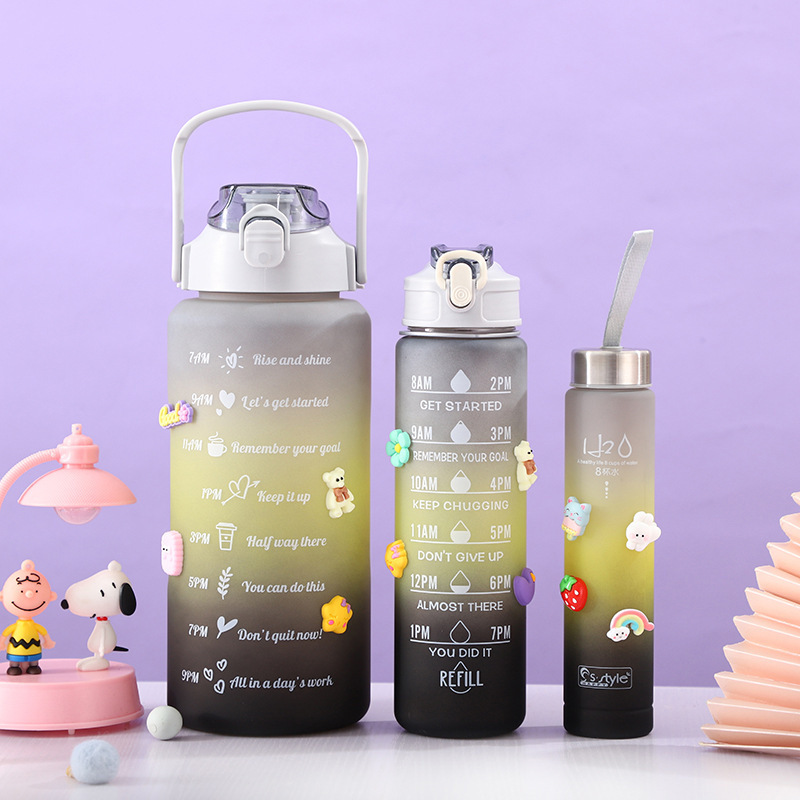 Combo 3 bình đựng nước chia vạch kèm sticker dán đễ thương