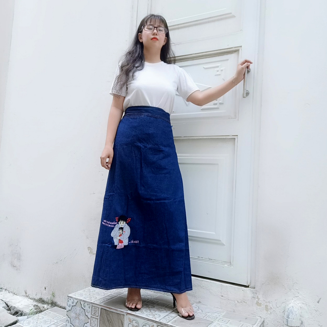 VÁY CHỐNG NẮNG TÌNH YÊU - Váy chống nắng vải Jean mềm Cao cấp có thêu Họa tiết Tình Yêu Lãng Mạn