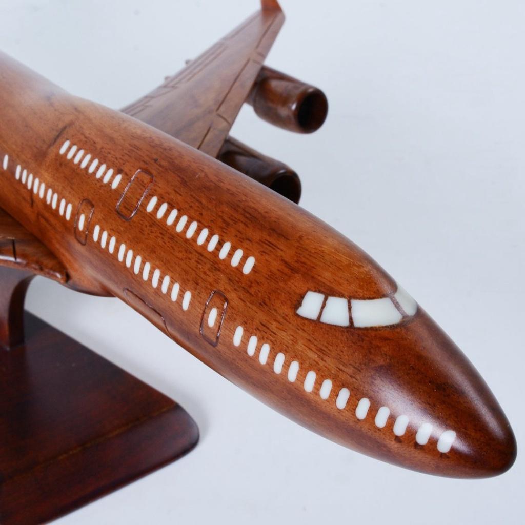 Máy bay mô hình, mô hình máy bay BOEING 747 hàng chất lượng cao, handmade 100% từ gỗ tự nhiên kích thước 46x51x25 cm
