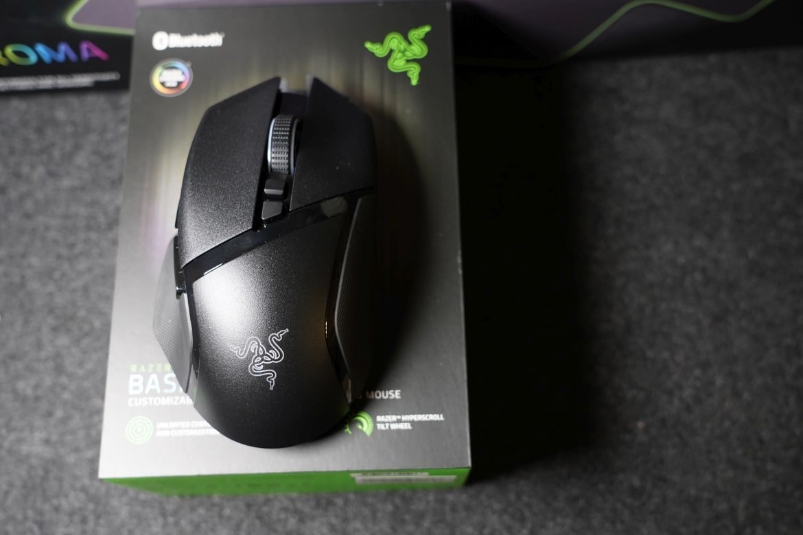 Chuột không dây Razer Basilisk V3 Pro-Ergonomic Wireless Gaming Mouse_Mới, hàng chính hãng