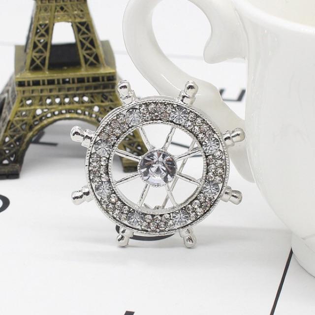 Cài áo unisex sang trọng