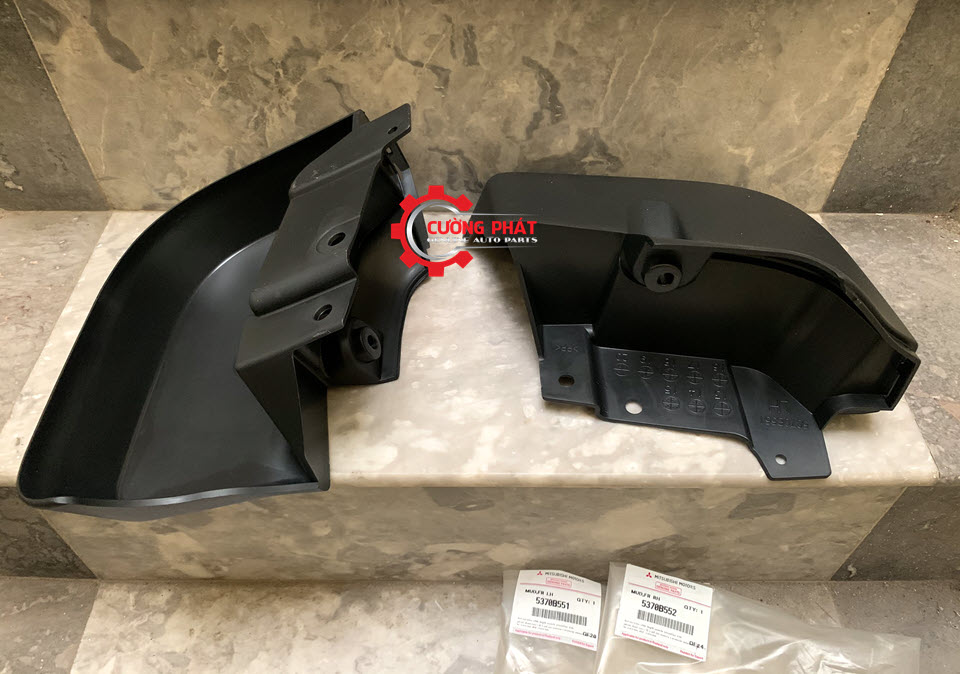 Chắn bùn bánh trước Mitsubishi Triton 2015-2018 mã bên lái 5370B551