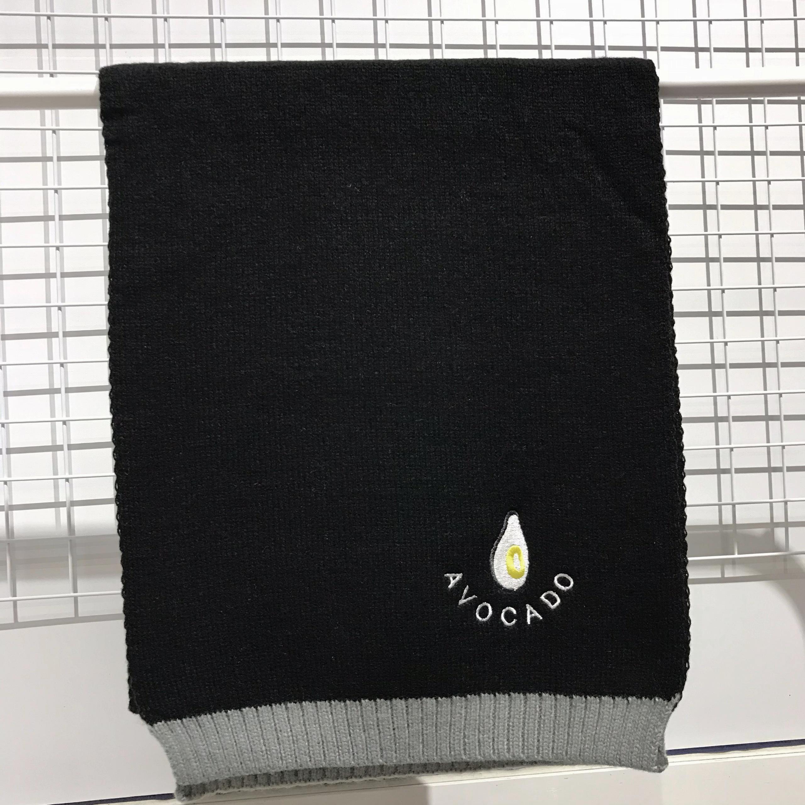 Khăn len quàng cổ nam nữ Khăn choàng mùa thu đông họa tiết trái bơ xinh xắn size 35*180cm- Mã LE06