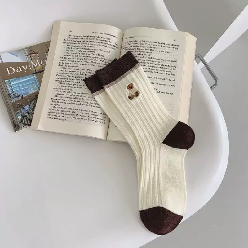 SET 5 ĐÔI TẤT NỮ GẤU KẺ CAO CỔ DỄ THƯƠNG DÀNH CHO NỮ