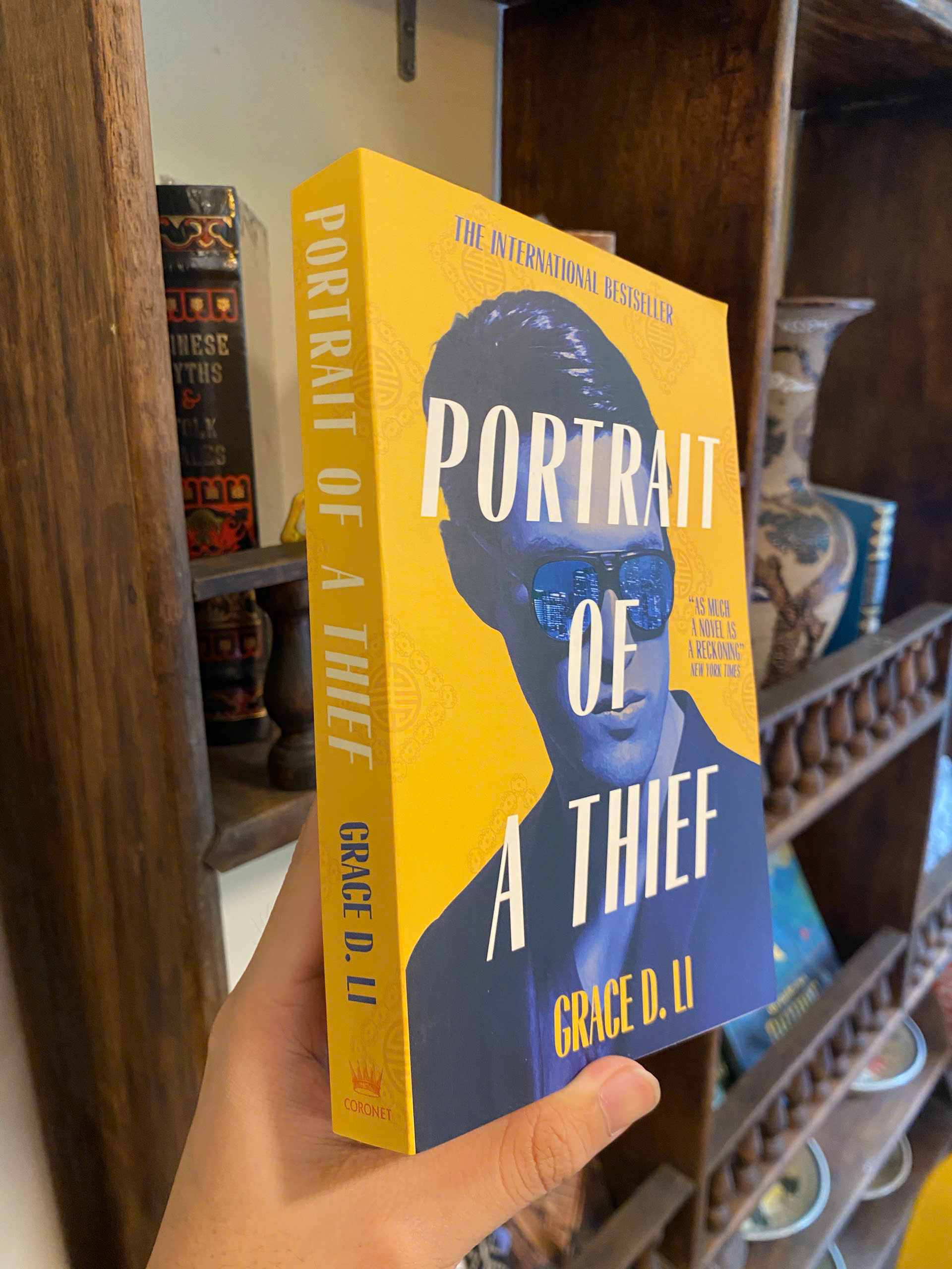 Sách - Portrait of a Thief by Grace D. Li | Bestseller Mystery English Book | Sách ngoại văn