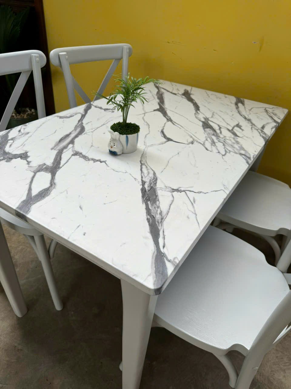 Bộ bàn ăn Bistro SM14CT Tundo kích thước 1m2 + 4 ghế