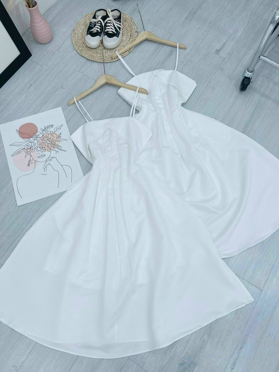 ĐẦM DẠ HỘI CỔ PHỐI REN   MÀU Y HÌNH