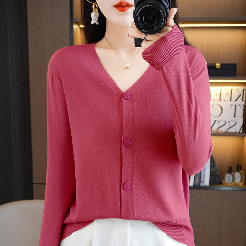 Áo len Cardigan nữ lụa băng mã HTA0434 - M08 Đen