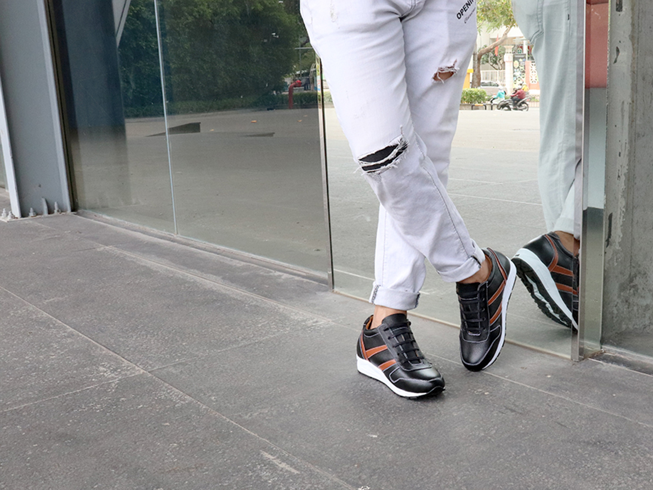 GIÀY TĂNG CHIỀU CAO GIÀY CAO DÀNH CHO NAM GIỚI T&TRA T21 ĐEN CAM - CAO 8CM GIÀY ĐỘN NAM CAO VƯỢT TRỘI
