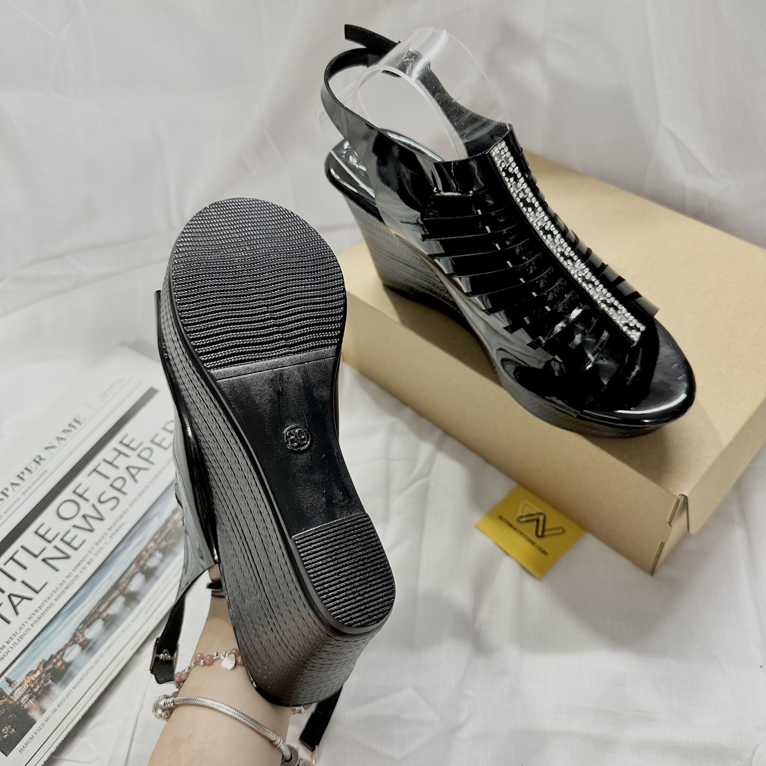 Giày Sandal Nữ Quai Ngang Đế Đúp Xuồng Màu Đen Dây Mảnh Nhỏ Duy Nhật Store Bền Uzzang Chiến Binh Thun 9cm Xương Cá Xoàng