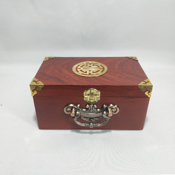 Hộp đựng trang sức - hộp đựng con dấu gỗ hương quai đồng chữ thọ 19cm