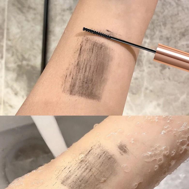 Chuốt cong mi rõ nét Roto Brush Out Natural Eyelash