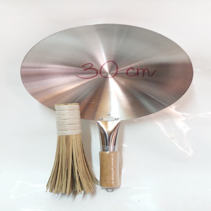 CHẢO INOX CÁN GỖ 30CM TẶNG KÈM 1 CHỔI TRE RỬA CHẢO.