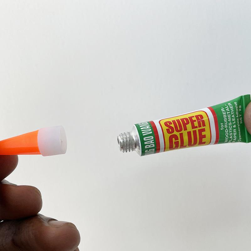 Keo dán đa năng Super glue siêu dính , lên mọi chất liệu gỗ, nhựa, đồ gốm, kim loại, da , móng tay an toàn khi sử dụng