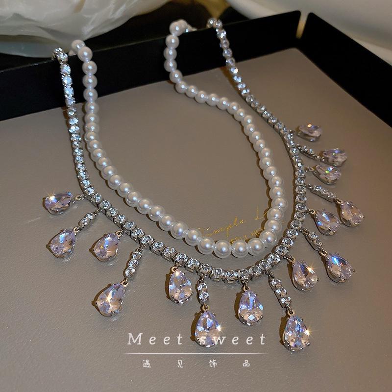 Dây chuyền đính đá sang chảnh và cá tính, choker nữ