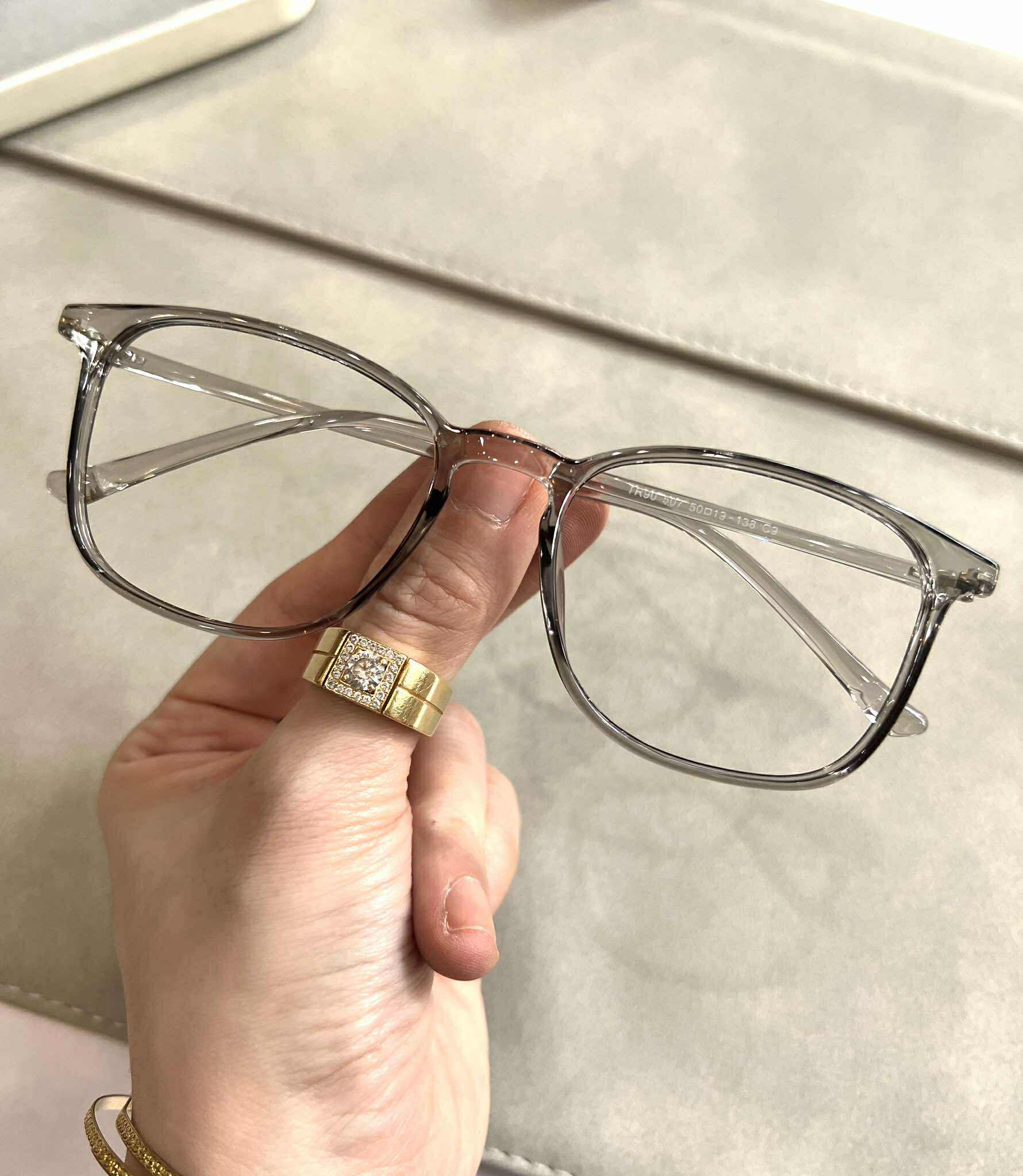 Kính gọng nhựa dẻo Hàn Quốc siêu bền, nhẹ dáng vuông màu thạch xám