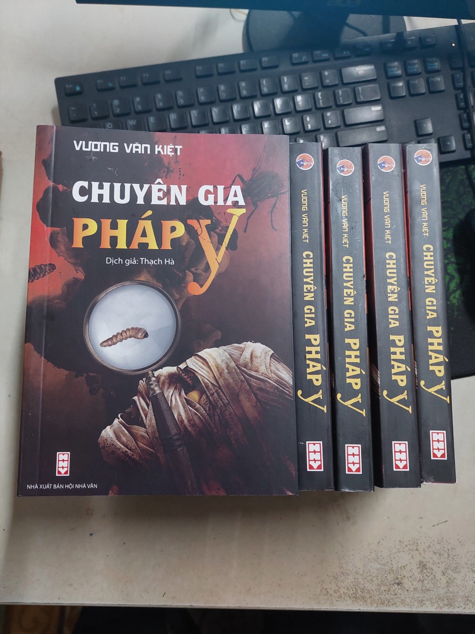 Chuyên gia pháp y tập 1