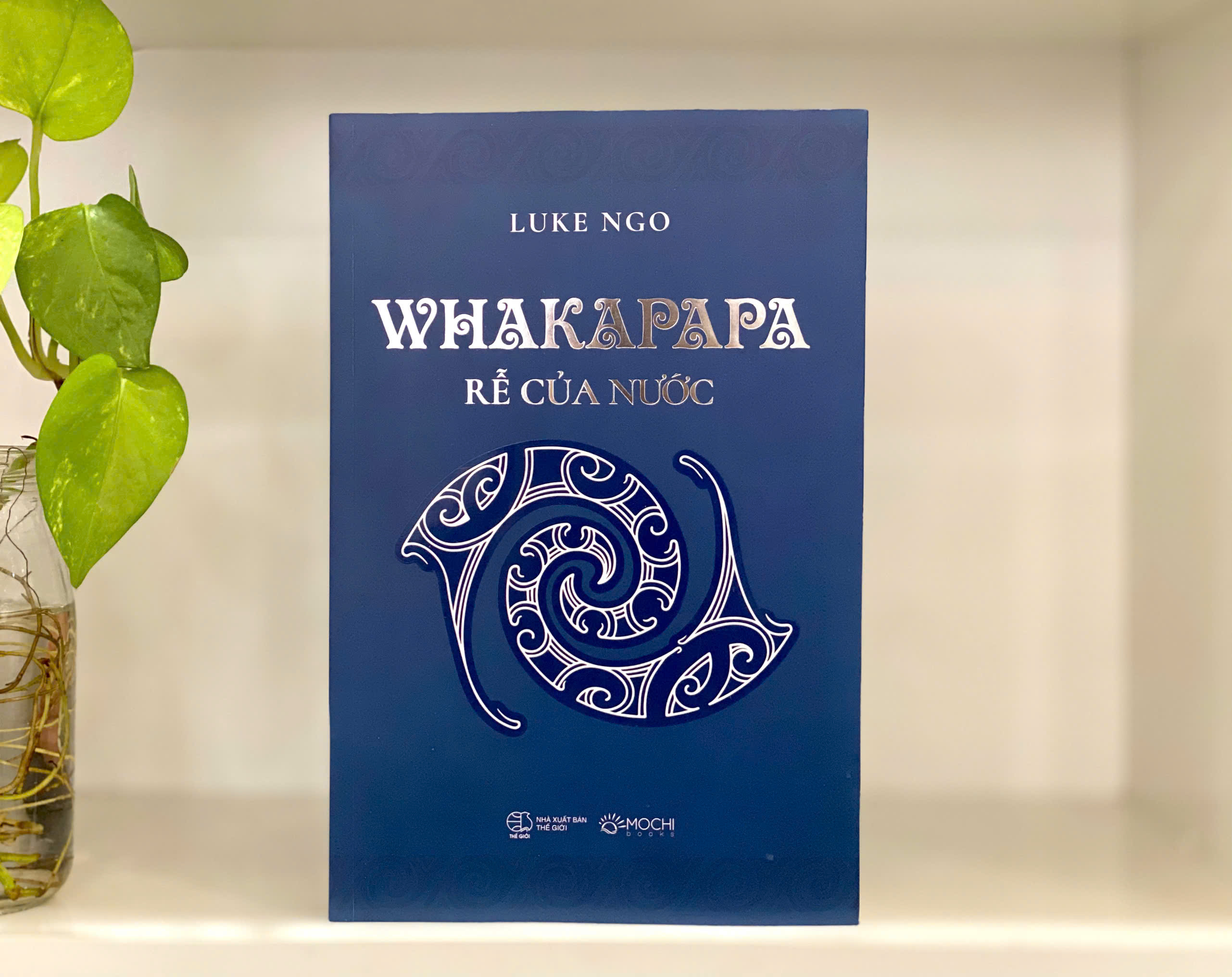Sách - Whakapapa: Rễ của nước