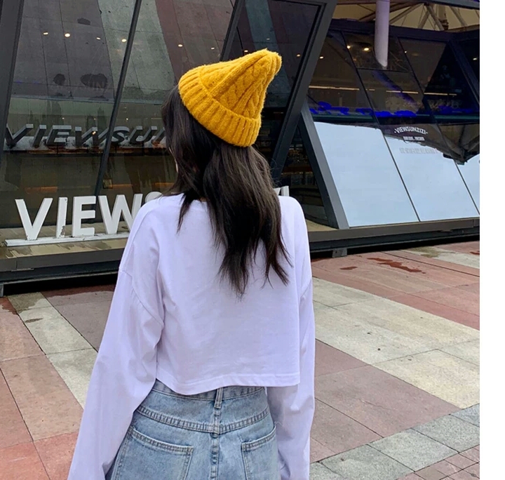 Áo croptop tay dài form rộng in hình cà chua