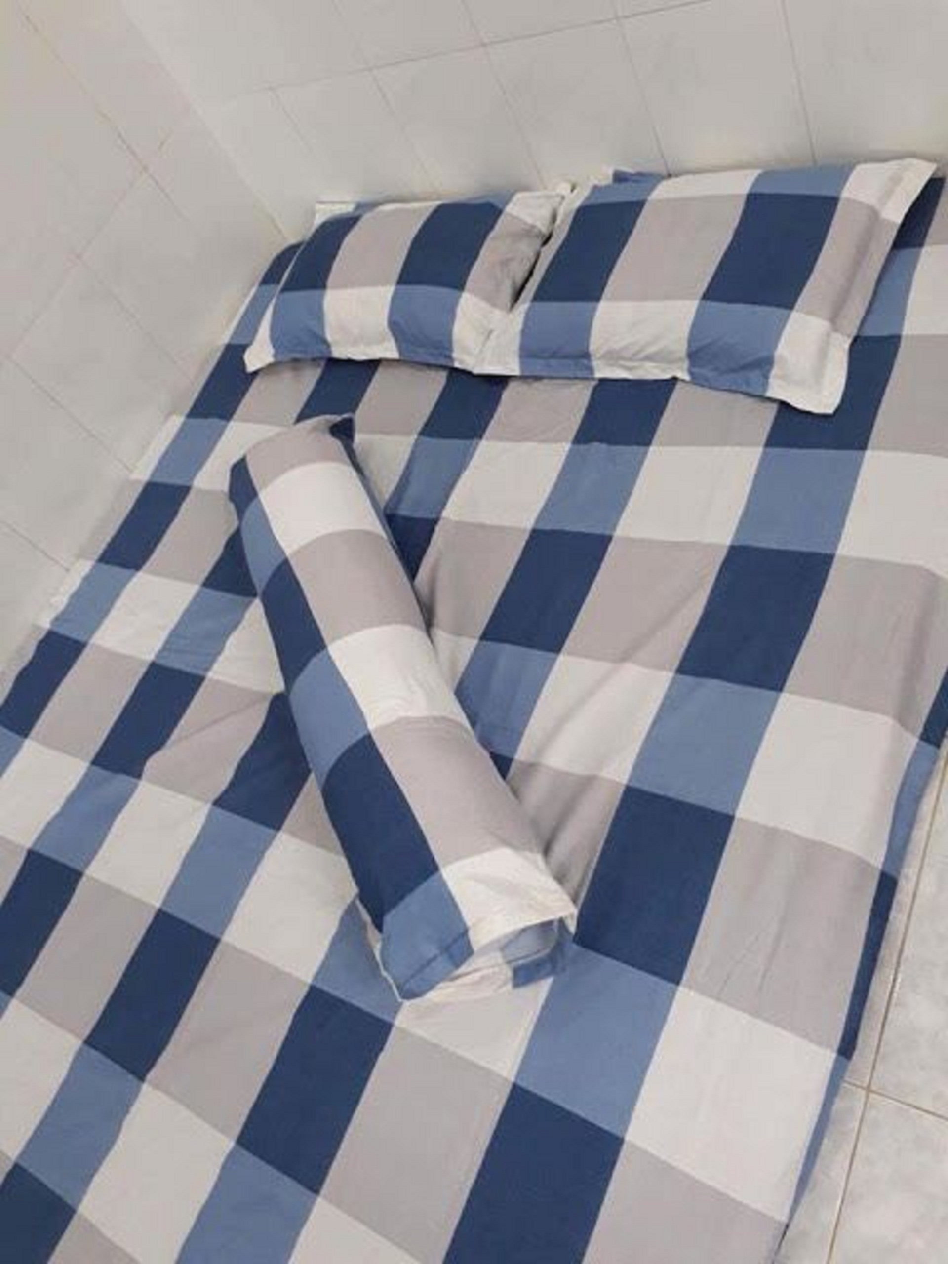 Set 3 món ga gối Poly cotton PL2 - Caro + Tặng 1 vỏ gối ôm - Tặng kèm 1 móc khóa Houston