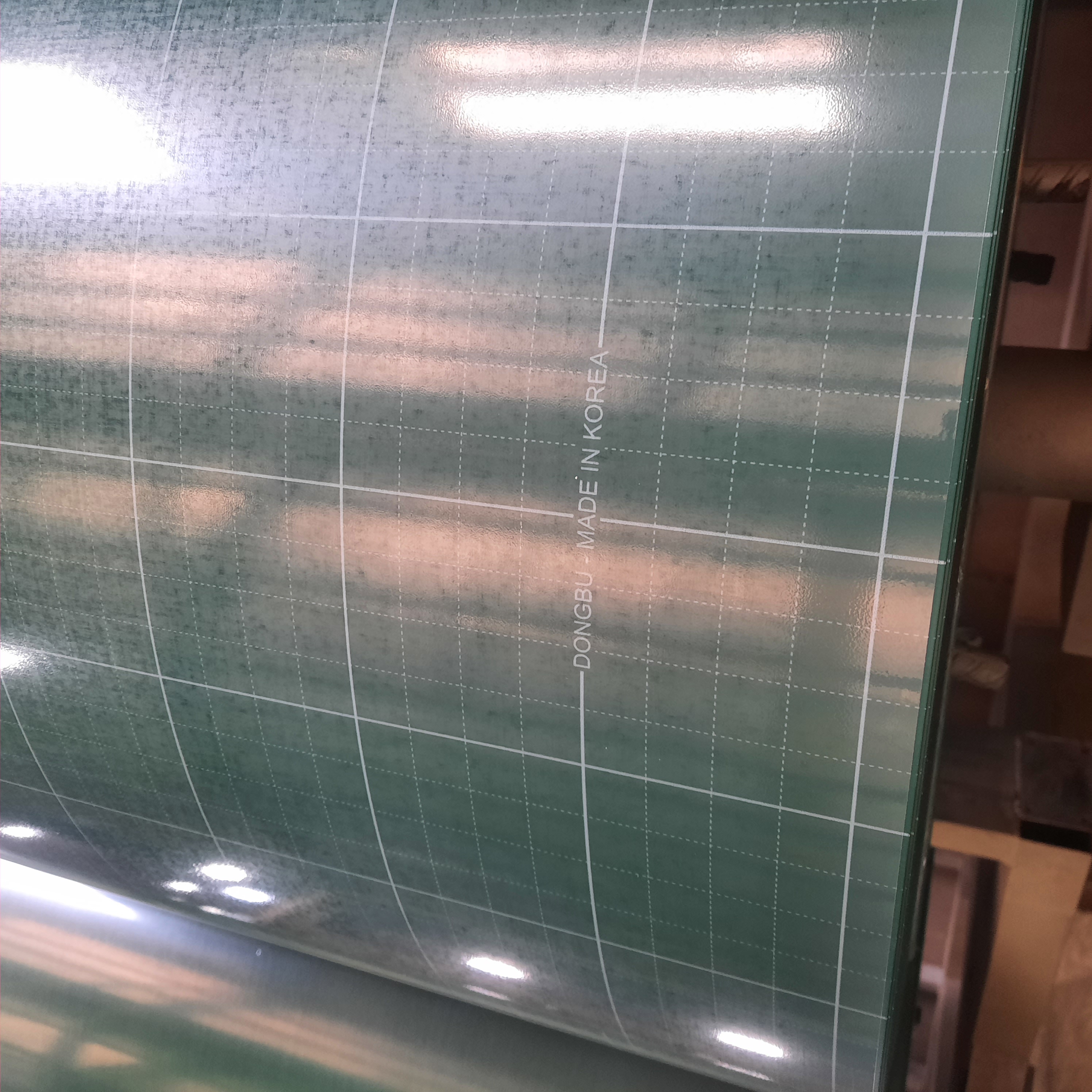 Bảng từ xanh kẻ ô ly, KT: 80x120cm
