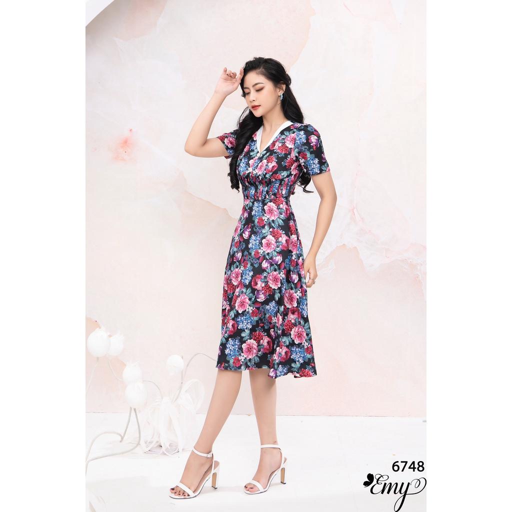 Đầm EMY EM6748 Xoè Cổ V Hoa