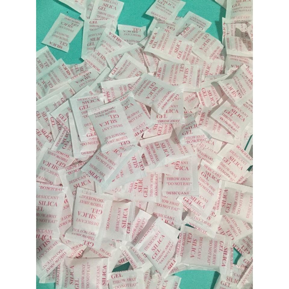 100 gói hút ẩm giày dép