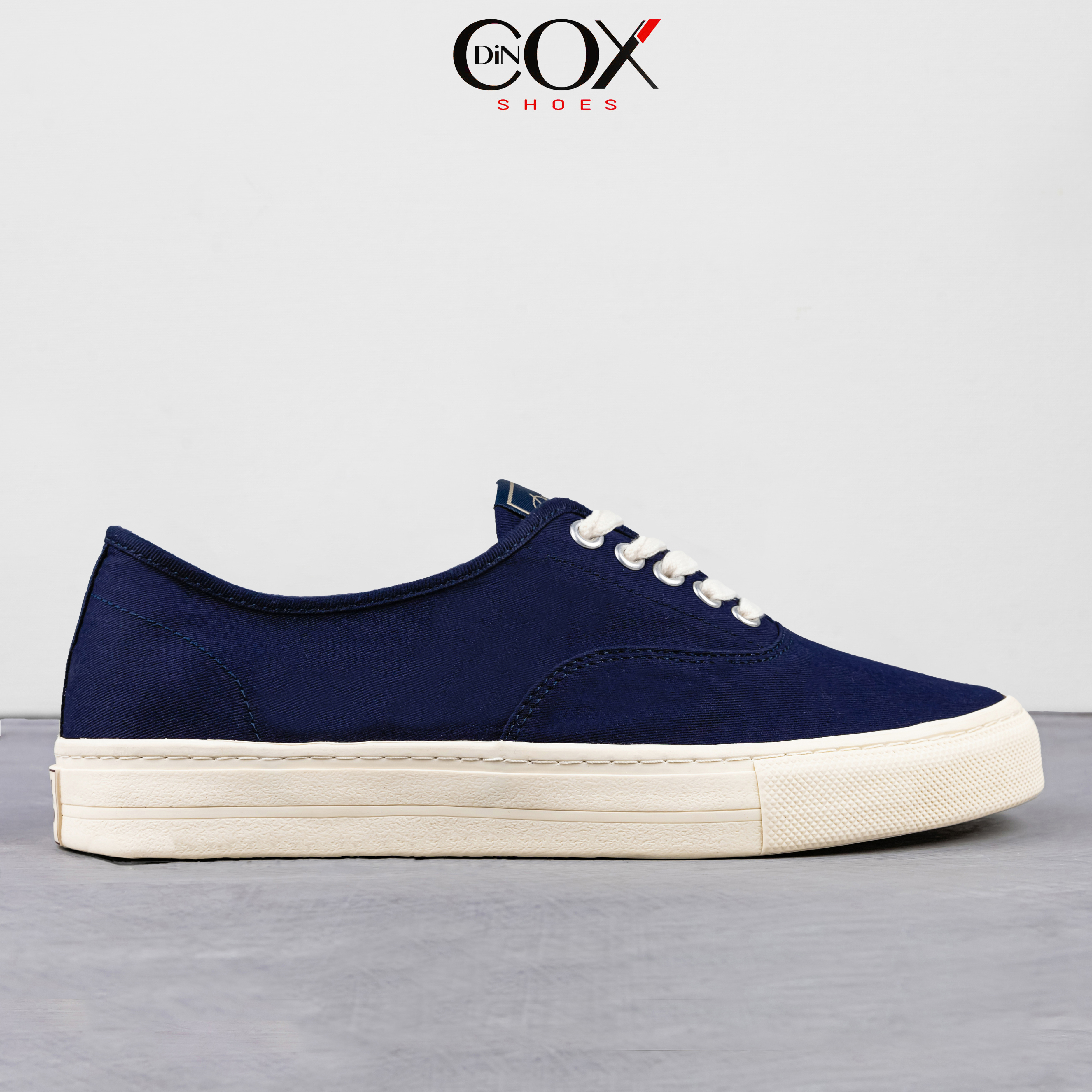 Giày Sneaker Nam Vải Canvas DINCOX E06 Dark Navy Đơn Giản Tinh Tế Sang Trọng