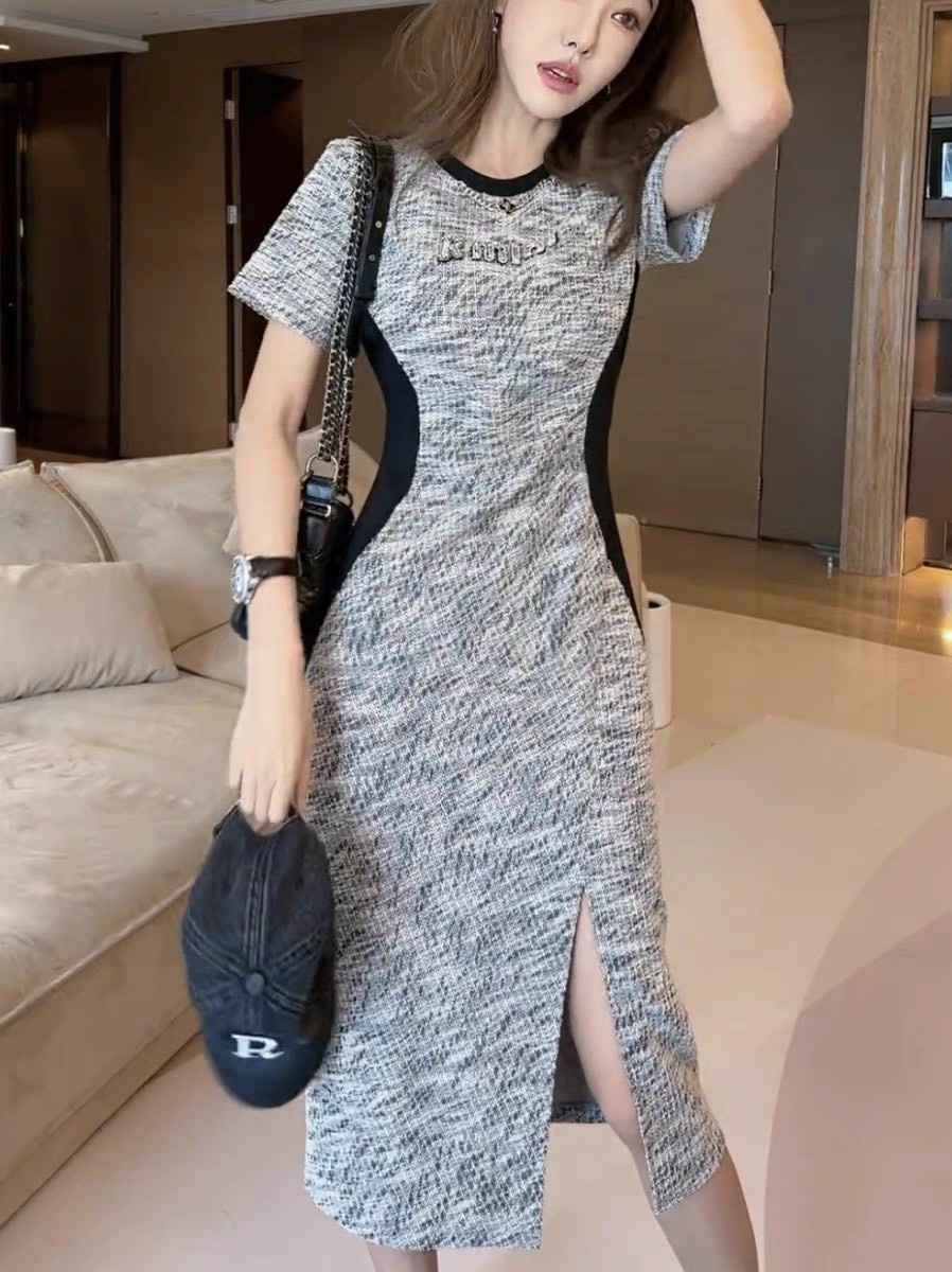 Đầm body viền eo xẻ tà