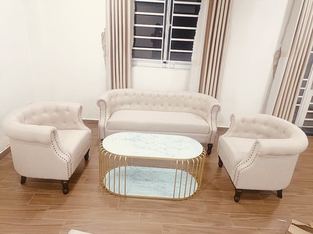 Bộ sofa spa, sofa nail, sofa sảnh chờ, sofa phòng Giám Đốc Tundo 01 băng dài 1m63 và 2 ghế đơn Tặng bàn kính