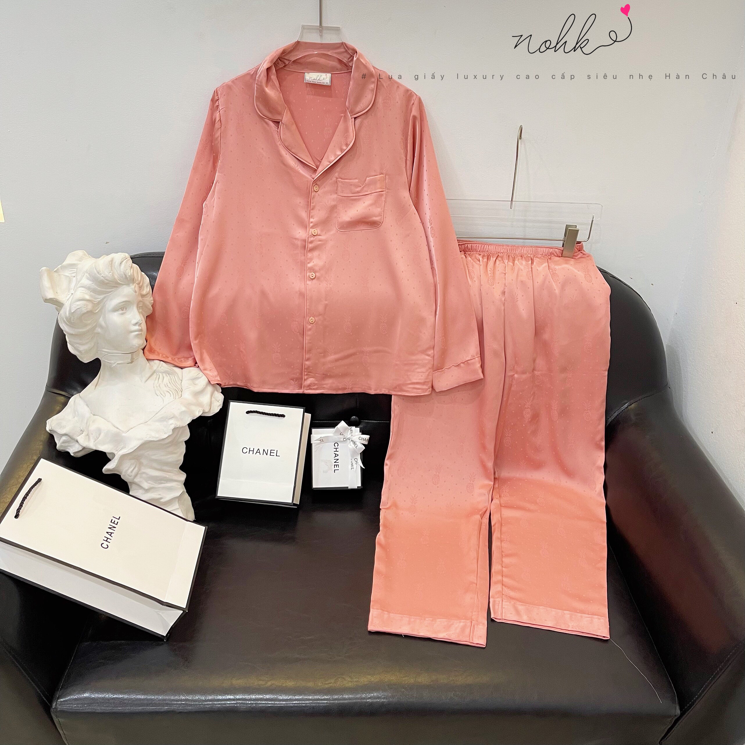 Bộ pizama áo dài quần dài lụa gấm màu hồng cam cao cấp NOHK BO073A