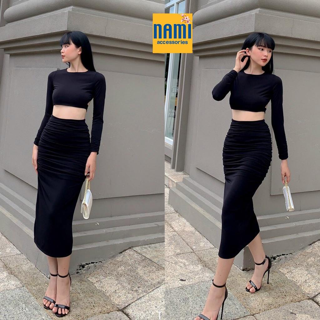 Set Áo Croptop Tay Dài Cutout Lưng Kèm Chân Váy Body Rúm Chuẩn Xịn Căng Đét Quyến Rũ - QANU522