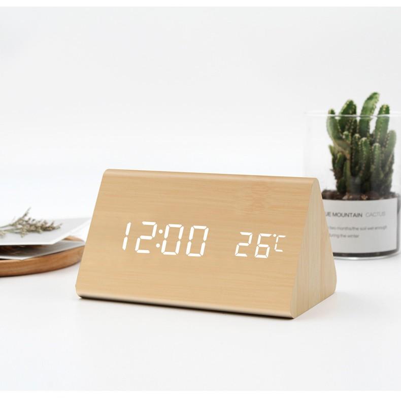 Đồng hồ giả gỗ TEWTER LED hình tam giác để bàn tiện dụng, thông minh trang trí phòng hiện đại