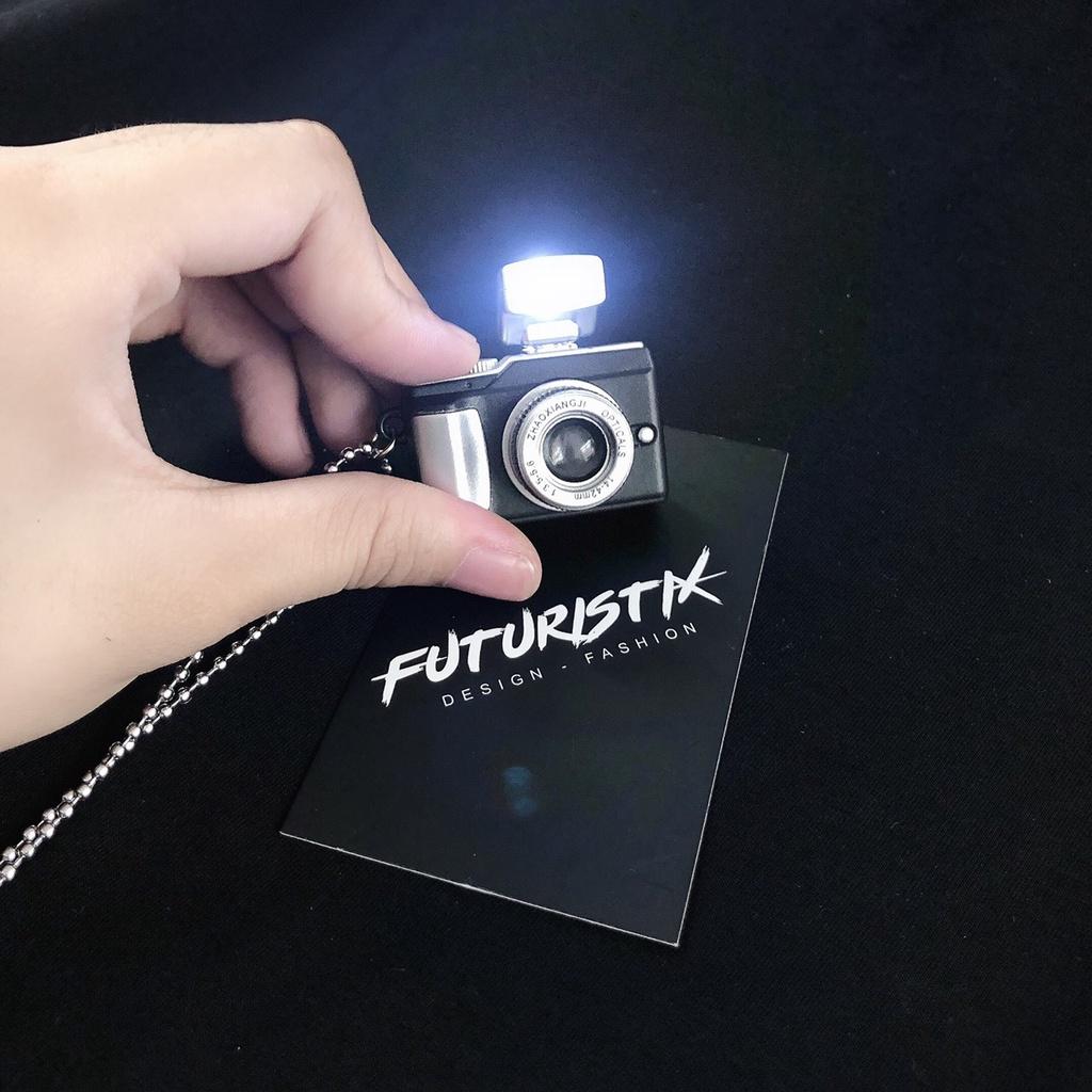 Dây chuyền mặt máy ảnh máy ảnh đèn LED, vòng cổ cho nam nữ độc lạ FuturistiX