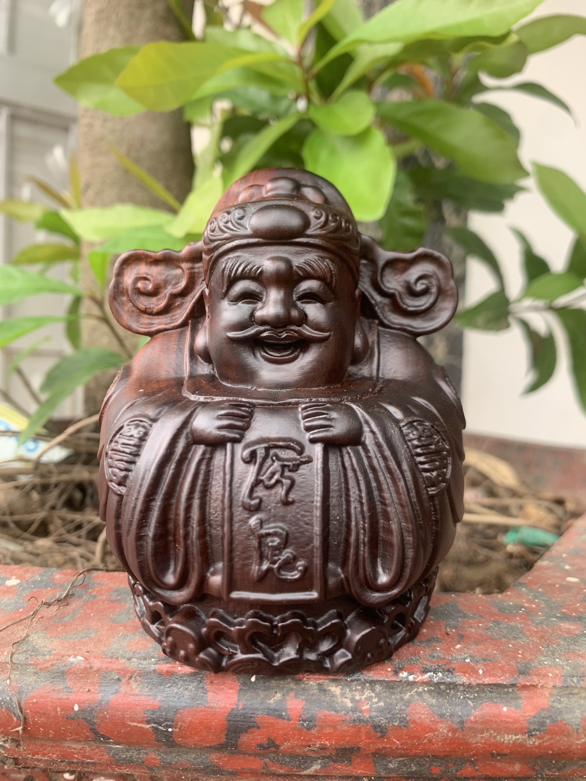 Tượng thần tài mini bày bàn làm việc, quầy lễ tân, để ô tô, trưng bày trang trí gỗ trắc tự nhiên